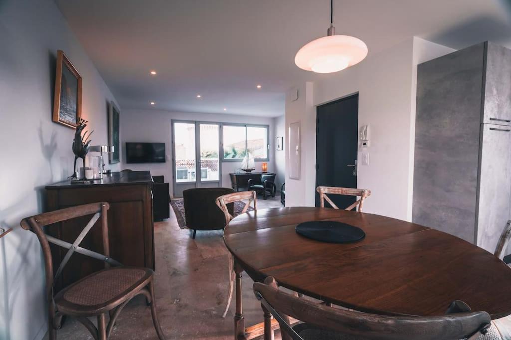 Vue Superbe Sur Tour De La Lanterne T2 Avec Terrasse Remparts 2 Apartment La Rochelle  Exterior photo